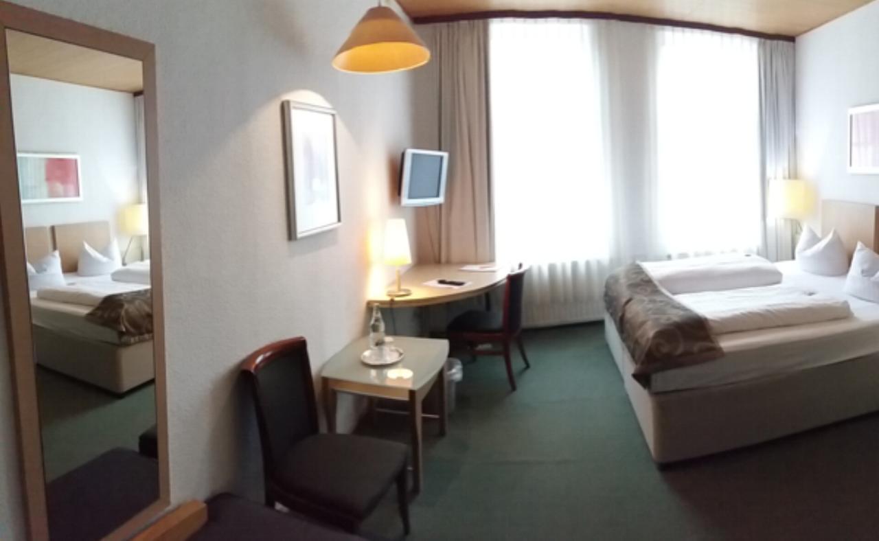 Hotel Goldener Anker Bodenwerder Esterno foto